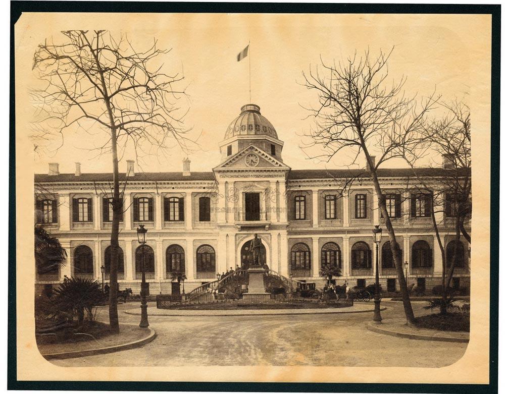 0597 1880年代作 佚名 上海法租界公董局大楼