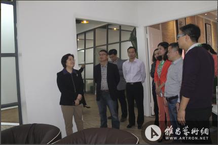 福州市委常委,宣传部部长何静彦一行参观访问雅昌艺术