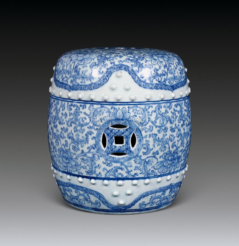 【清雍正 青花缠枝花卉纹迎手】拍卖品_图片_价格_鉴赏_清代青花瓷器