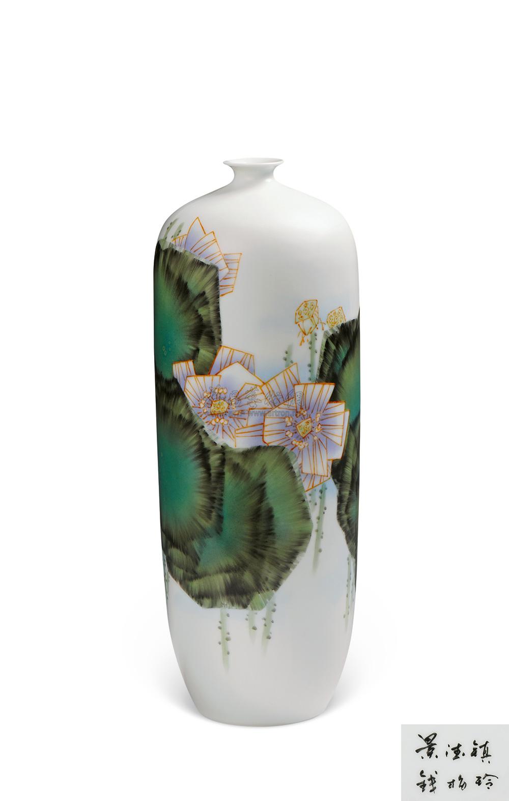 4398 钱梅玲 釉上彩《荷韵》