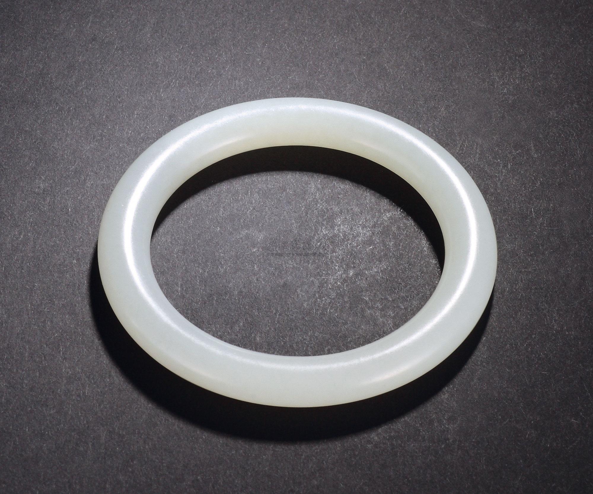 0253 清中期 白玉雕镯