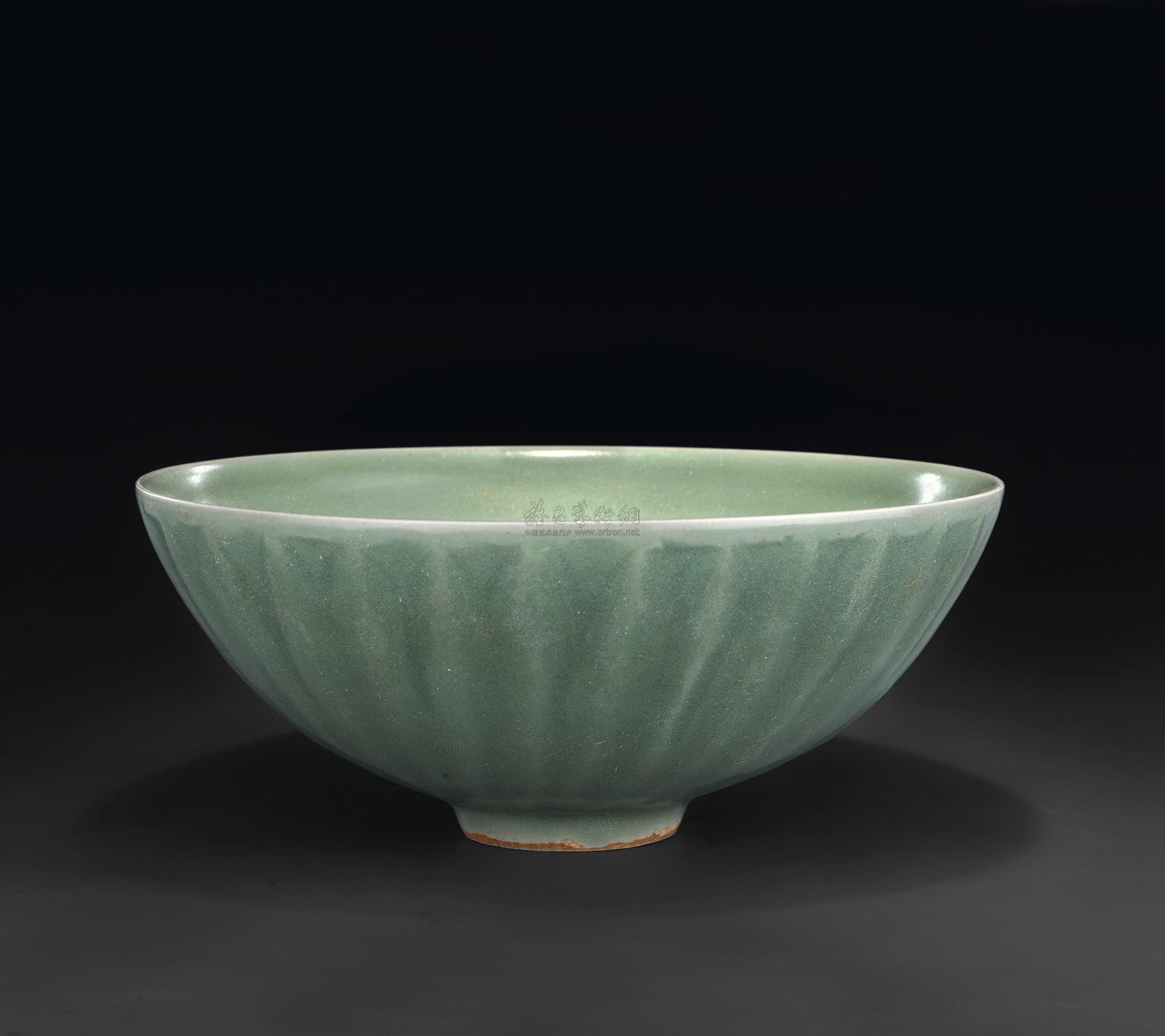 【元 龙泉窑莲瓣形碗】拍卖品_图片_价格_鉴赏_元代以前陶瓷_雅昌艺术