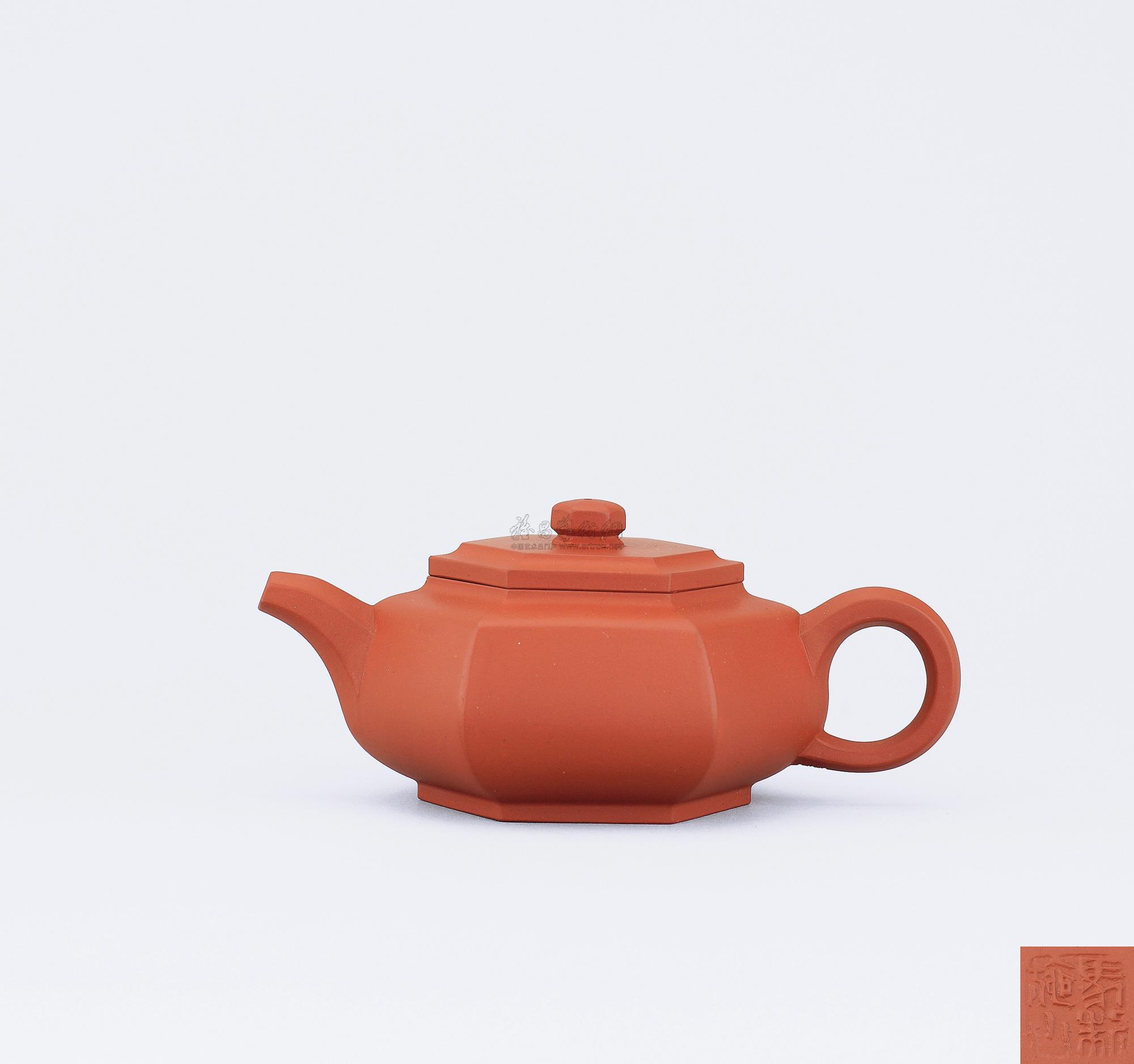 【施小马 朱泥六方壶】拍卖品_图片_价格_鉴赏_紫砂_雅昌艺术品拍卖网