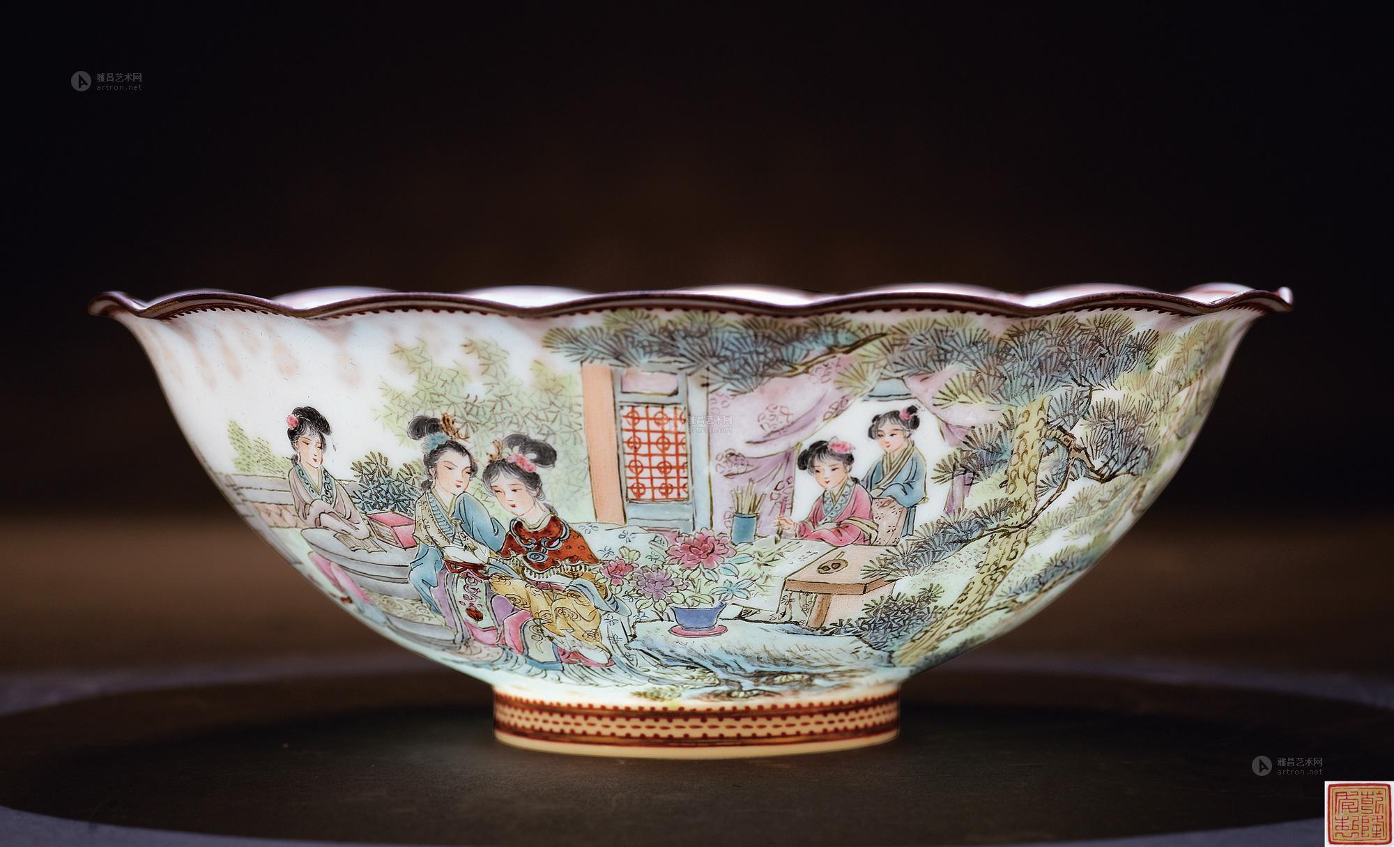 1124 70年代景德镇艺术瓷厂《十二金钗》薄胎葵口碗