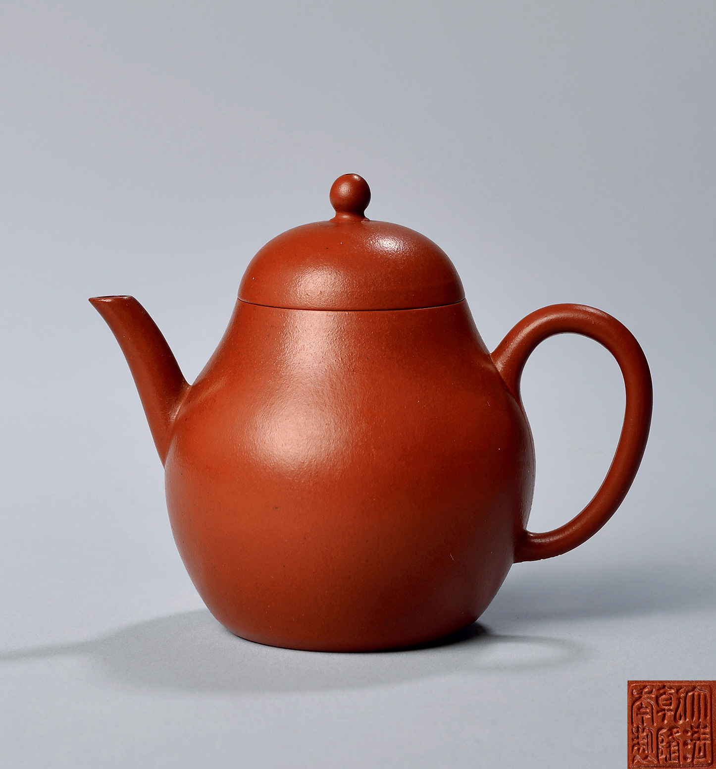 3165 清乾隆 圣和款朱泥梨形壶