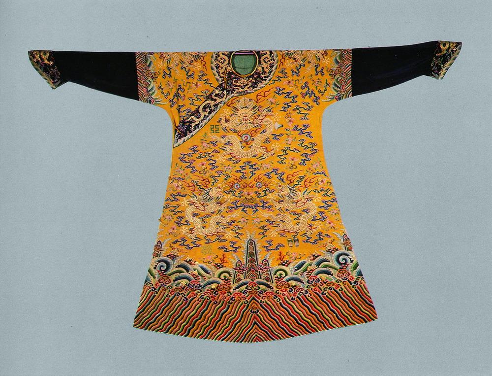 0991 清雍正 缂丝龙纹朝袍