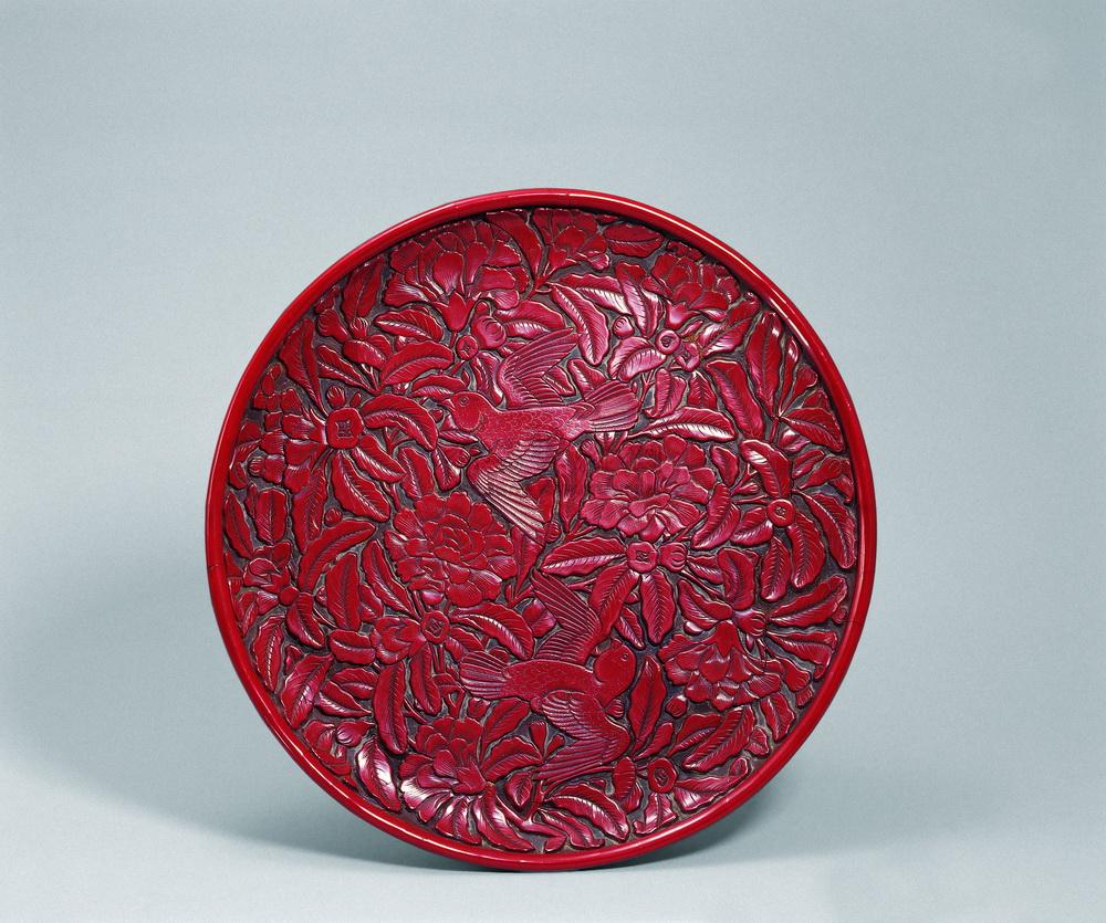 1401 明永乐 剔红花鸟纹盘