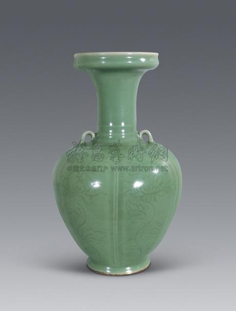 【明 青瓷刻花双耳盘口瓶】拍卖品_图片_价格_鉴赏_明代单色釉瓷器