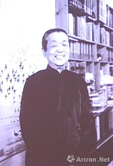 蒋彝他到美国之后,蒋彝已经是一个知名的教师,作家,文化学者,这些都在