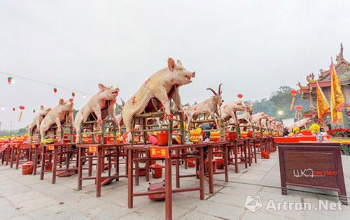 祭天公仪式这是漳州林语堂的老家门口每年初十的祭天公的仪式.