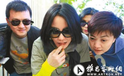 李亚鹏欲投资2000万打造亚洲青年艺术现场