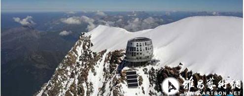 Déca-Laage 和 Groupe-H设计法国的山顶饭店