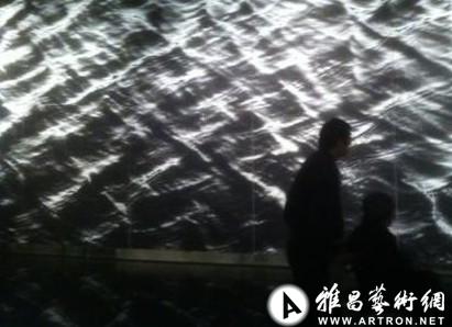 逾百原创版画现身江苏美术馆 “我在”展现版画艺术家信心