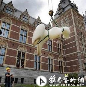 荷兰举行亨利-摩尔雕塑展