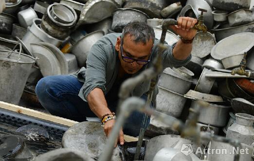 印度艺术家苏博德·古普塔（Subodh Gupta）个展9月1日在法兰克福当代艺术博物馆开幕