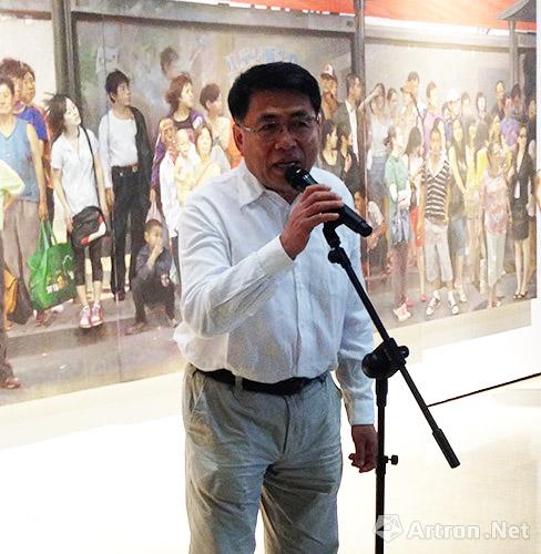 中国油画院院长  杨飞云致辞