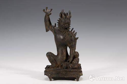 铜降妖瑞兽-唐代